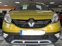 Jaune Utilisé 2013 Renault Scénic III Bose Edition Monospace | 8 990 € (Super prix)