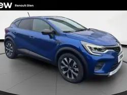 Bleu Utilisé 2024 Renault Captur Evolution SUV | 19 990 €