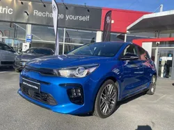 Blanc Utilisé 2023 Kia Rio GT-Line Berline | 16 999 € (Prix juste)