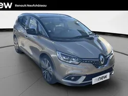 Beige Utilisé 2017 Renault Grand Scénic IV Initiale Paris Monospace | 19 900 € (Prix assez cher)