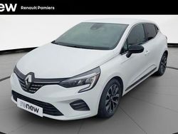 Blanc Utilisé 2023 Renault Clio V Techno Citadine | 16 890 € (Prix juste)