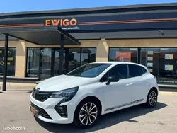 Blanc Utilisé 2023 Renault Clio V Techno Berline | 16 490 € (Prix juste)
