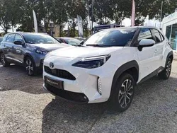 Utilisé 2022 Toyota Yaris Hybrid Design | 22 490 € (Prix juste)