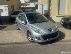 Gris Utilisé 2011 Peugeot 207 Berline | 4 600 € (Prix juste)