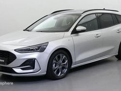 Rouge Utilisé 2023 Ford Focus ST-Line Break | 22 499 € (Bon prix)