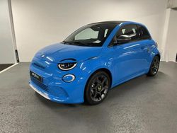 Bleu Nouvelle 2024 Abarth 500C Turismo Cabriolet | 31 990 € (Prix juste)