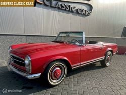 Rouge Utilisé 1964 Mercedes 230 Cabriolet | 45 950 €