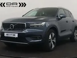 Bleu Utilisé 2021 Volvo XC40 Momentum SUV | 29 495 € (Prix juste)