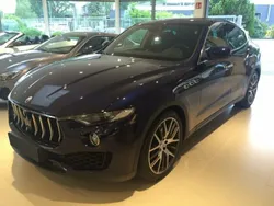 Bleu Utilisé 2018 Maserati Levante SUV | 68 900 €