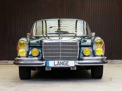 Vert Utilisé 1970 Mercedes 280 SE Coupé | 179 980 €