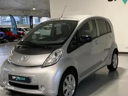 Utilisé 2017 Peugeot iON Active Citadine | 6 299 € (Prix juste)