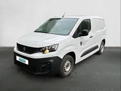 Blanc Utilisé 2023 Peugeot Partner S Monospace | 19 980 €