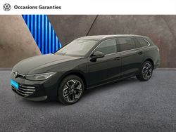 Noir Nouvelle 2025 VW Passat Elegance Break | 48 990 € (Bon prix)