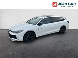 Utilisé 2024 VW Passat R-line Berline | 58 900 €