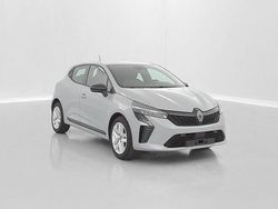 Gris Utilisé 2024 Renault Clio V Evolution Berline | 18 400 € (Prix assez cher)