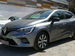 Utilisé 2023 Renault Clio V Evolution Citadine | 13 990 € (Prix juste)