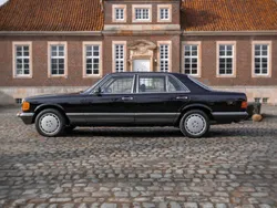 Noir Utilisé 1982 Mercedes 500 Berline | 21 750 €