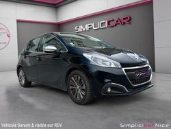 Noir Utilisé 2016 Peugeot 208 Allure Citadine | 8 990 € (Prix juste)