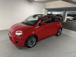 Utilisé 2023 Fiat 500C Red Cabriolet | 16 690 € (Prix juste)