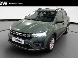 Gris Utilisé 2023 Dacia Sandero Expression Citadine | 15 990 € (Prix assez cher)