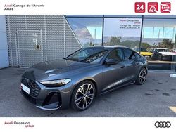 Gris daytona nacré Nouvelle 2025 Audi A5 Design Coupé | 77 900 € (Prix assez cher)