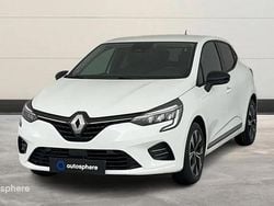 Blanc Utilisé 2022 Renault Clio V Evolution Berline | 13 299 € (Bon prix)