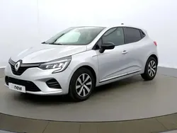 Gris Utilisé 2023 Renault Clio V Evolution Citadine | 14 990 € (Prix juste)
