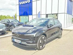 Noir Utilisé 2024 Volvo EX30 Ultra SUV | 32 999 € (Prix juste)