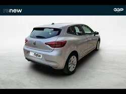 Gris Utilisé 2023 Renault Clio V Evolution | 15 499 € (Prix juste)