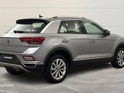 Gris Utilisé 2023 VW T-Roc Style SUV | 30 299 € (Prix juste)