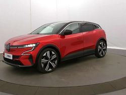 Rouge Occasion 2023 Renault Megane E-Tech Iconic Berline | 24 990 € (Prix juste)