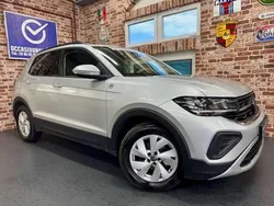 Gris Utilisé 2024 VW T-Cross Life SUV | 25 507 € (Prix juste)