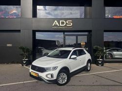 Blanc Occasion 2024 VW T-Roc Life SUV | 22 553 € (Bon prix)