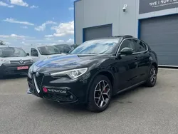 Noir Utilisé 2018 Alfa Romeo Stelvio Lusso SUV | 17 490 € (Prix juste)