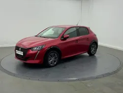 Rouge Utilisé 2022 Peugeot e-208 Allure Citadine | 16 590 € (Bon prix)