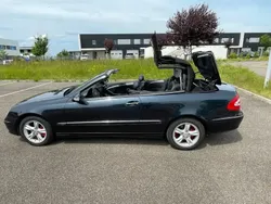 Bleu Utilisé 2004 Mercedes CLK240 Avantgarde Cabriolet | 7 990 €
