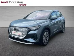 Bleu geyser métallisé Nouvelle 2024 Audi Q4 e-tron Business SUV | 65 990 € (Prix cher)