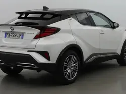 Utilisé 2020 Toyota C-HR SUV | 17 000 €