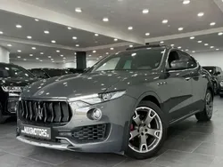 Gris Utilisé 2018 Maserati Levante SUV | 29 990 €