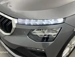 Gris Utilisé 2024 Skoda Kamiq Selection SUV | 22 299 € (Prix juste)