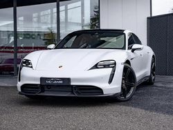 Blanc Occasion 2020 Porsche Taycan Turbo S Berline | 140 000 €