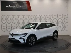 Blanc Utilisé 2022 Renault Mégane Evolution Berline | 22 390 € (Prix juste)