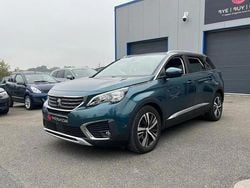 Bleu Utilisé 2017 Peugeot 5008 Allure Monospace | 12 750 € (Prix cher)