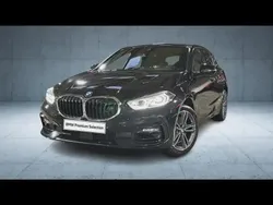 Noir Utilisé 2023 BMW 120 Sport Line Citadine | 33 890 € (Prix juste)