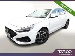 Blanc Utilisé 2024 Hyundai i30 Advantage | 22 488 €