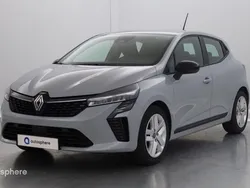 Gris Utilisé 2024 Renault Clio V Evolution Berline | 20 799 € (Prix juste)