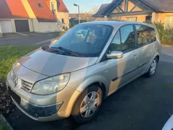 Beige Utilisé 2006 Renault Grand Scénic II Monospace | 1 200 €
