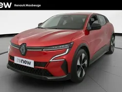 Rouge Utilisé 2023 Renault Mégane Equilibre Berline | 19 999 € (Prix juste)