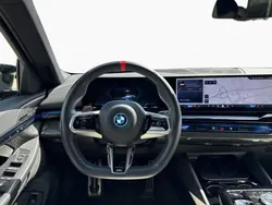 Utilisé 2024 BMW i5 Comfort Edition Berline | 78 900 € (Prix juste)