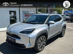 Utilisé 2023 Toyota Yaris Hybrid Design | 25 480 € (Prix assez cher)